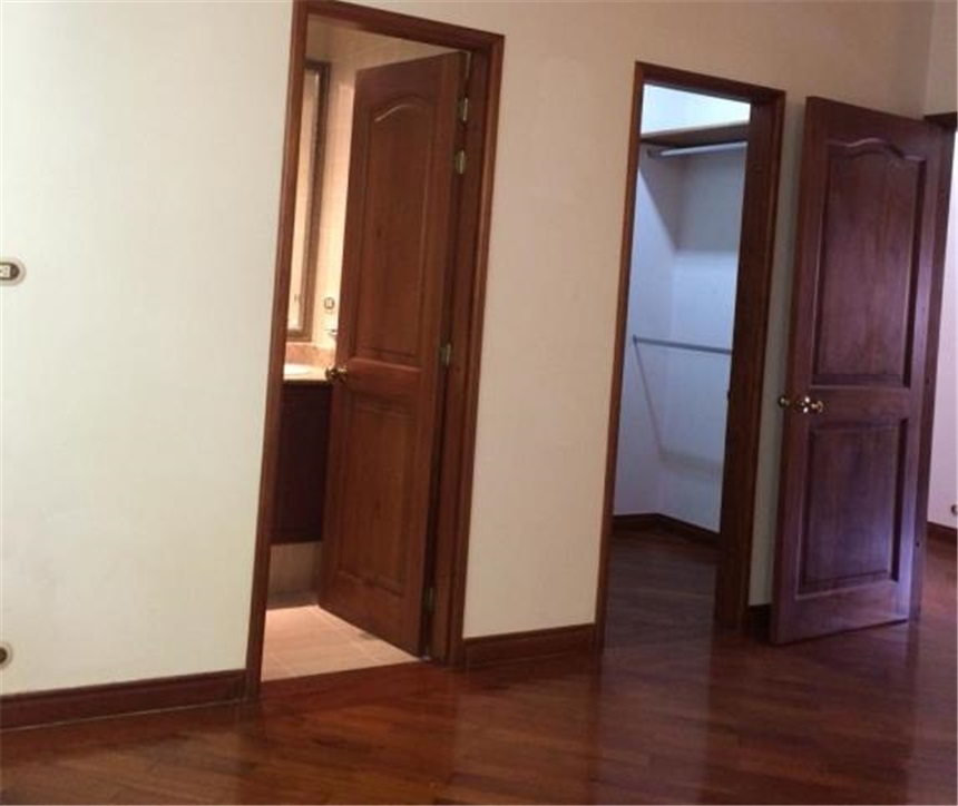 Casa de 6 alcobas en venta en Altos Del Poblado, Medellín, 520 m² · foto 17 de 24