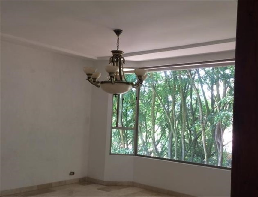 Casa de 6 alcobas en venta en Altos Del Poblado, Medellín, 520 m² · foto 11 de 24
