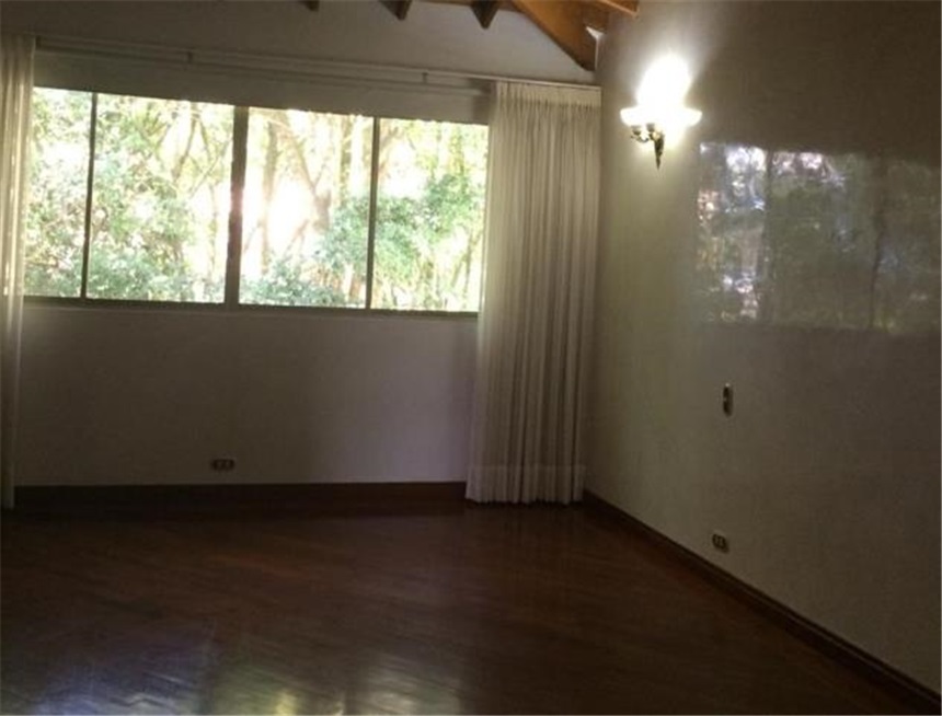 Casa de 6 alcobas en venta en Altos Del Poblado, Medellín, 520 m² · foto 13 de 24