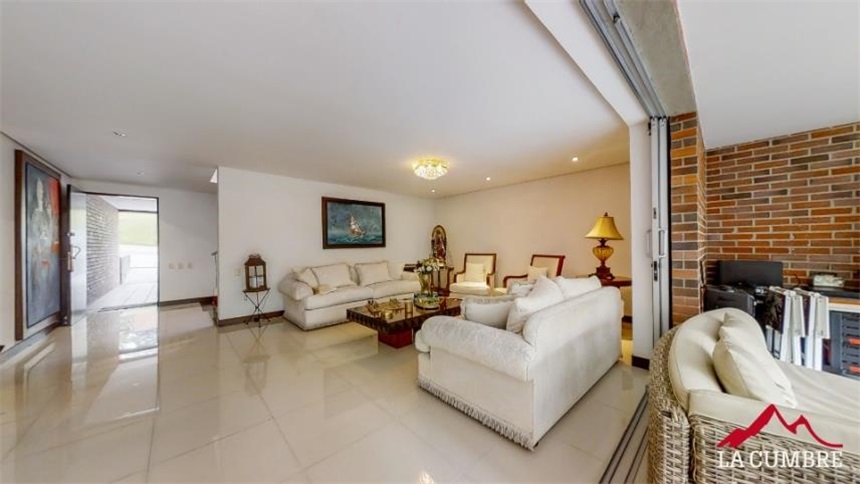 Casa de 5 alcobas en venta en Alto De Misael, Envigado, 460 m² · foto 4 de 24