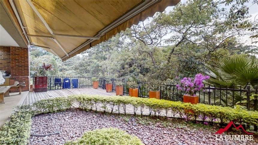 Casa de 5 alcobas en venta en Alto De Misael, Envigado, 460 m² · foto 11 de 24