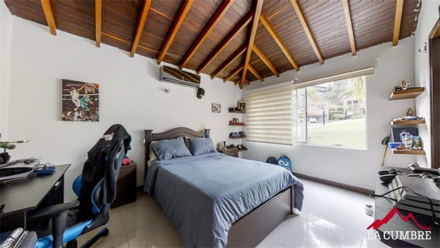 Casa de 5 alcobas en venta en Alto De Misael, Envigado, 460 m² · foto 13 de 24