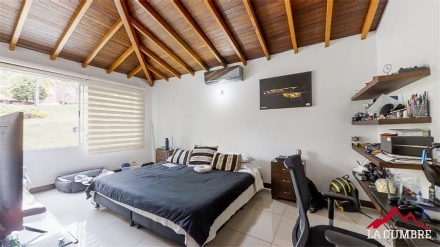 Casa de 5 alcobas en venta en Alto De Misael, Envigado, 460 m² · foto 23 de 24
