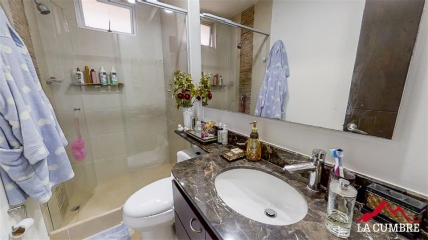 Casa de 5 alcobas en venta en Alto De Misael, Envigado, 460 m² · foto 8 de 24