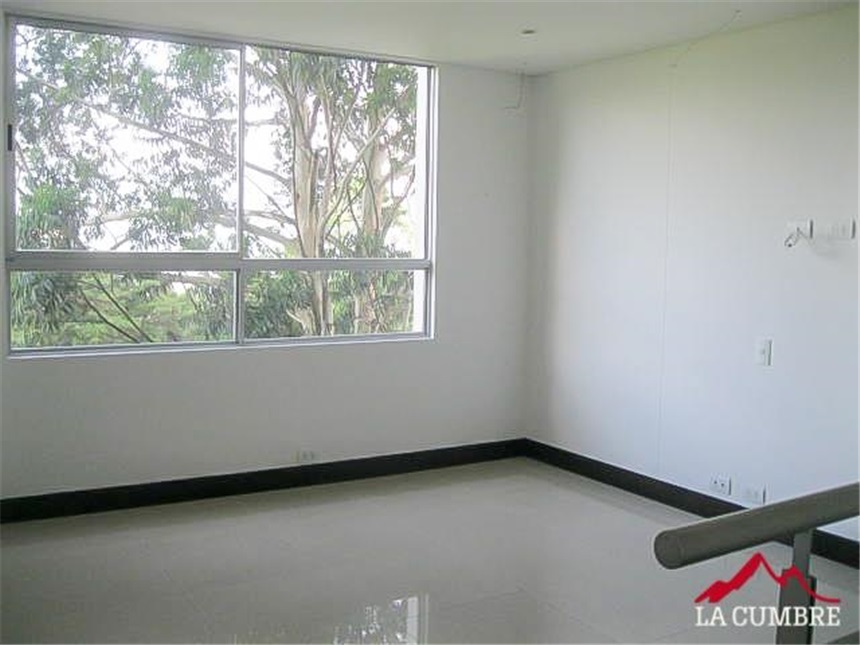 Apartamento de 3 alcobas en arriendo en Villa Carlota, Medellín, 198 m² · foto 13 de 16
