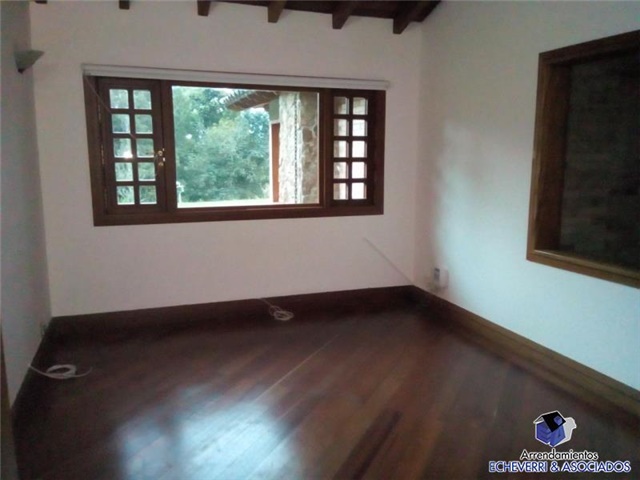 Casa de 6 alcobas en venta en Loma Del Escobero, Envigado, 600 m² · foto 3 de 16
