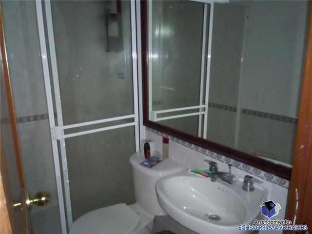Casa de 6 alcobas en venta en Loma Del Escobero, Envigado, 600 m² · foto 10 de 16
