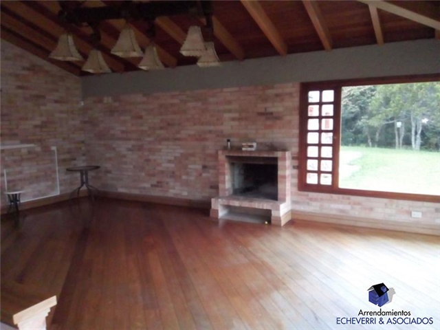 Casa de 6 alcobas en venta en Loma Del Escobero, Envigado, 600 m² · foto 13 de 16