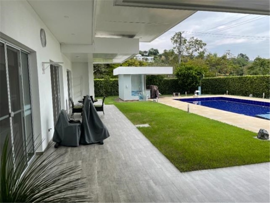 Casa de 4 alcobas en venta en Verde Alfagura Farallones, Jamundí, 548 m² · foto 3 de 5