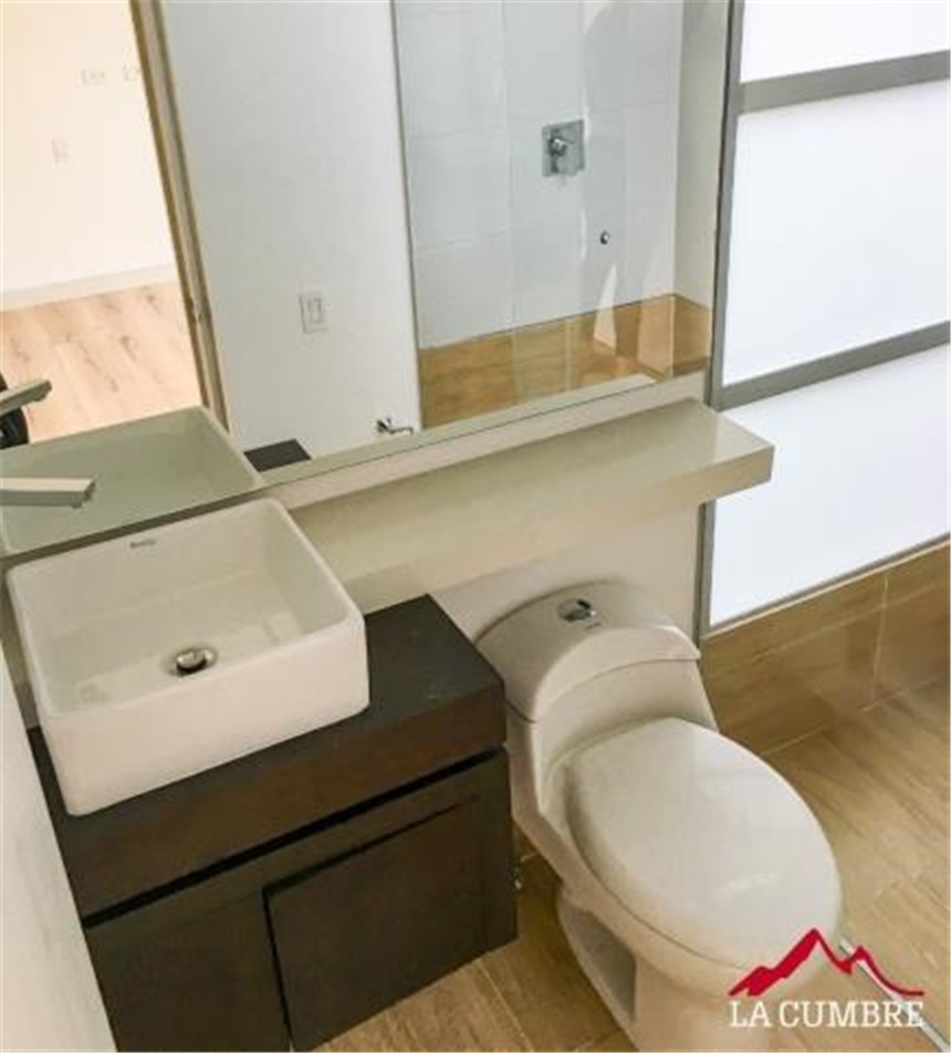 Apartamento de 3 alcobas en arriendo en Perpetuo Socorro, Medellín, 192 m² · foto 13 de 16