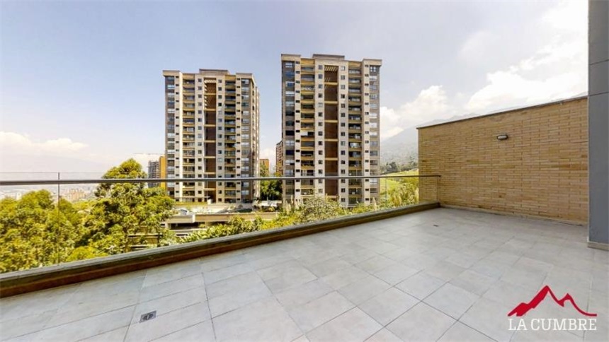 Apartamento de 3 alcobas en venta en Loma De Las Brujas, Envigado, 330 m² · foto 21 de 22