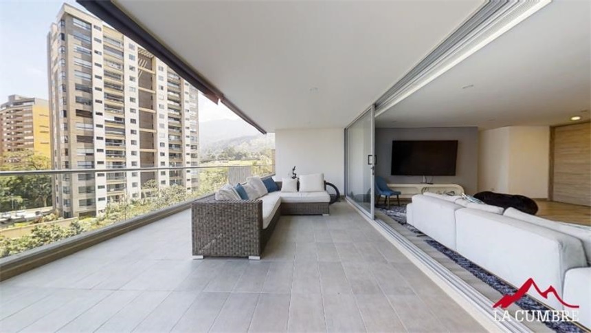 Apartamento de 3 alcobas en venta en Loma De Las Brujas, Envigado, 330 m² · foto 5 de 22
