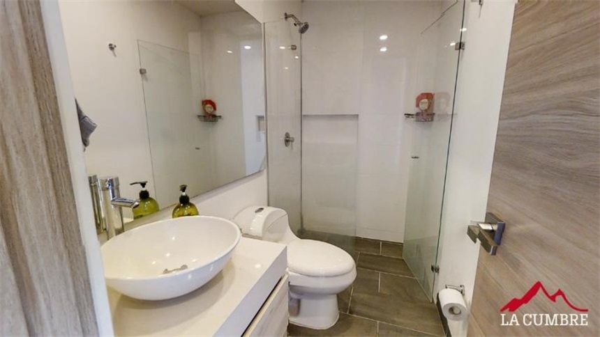 Apartamento de 3 alcobas en venta en Loma De Las Brujas, Envigado, 330 m² · foto 10 de 22