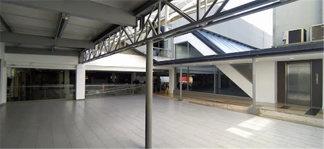 Local comercial en venta en La candelaria, Medellín 2