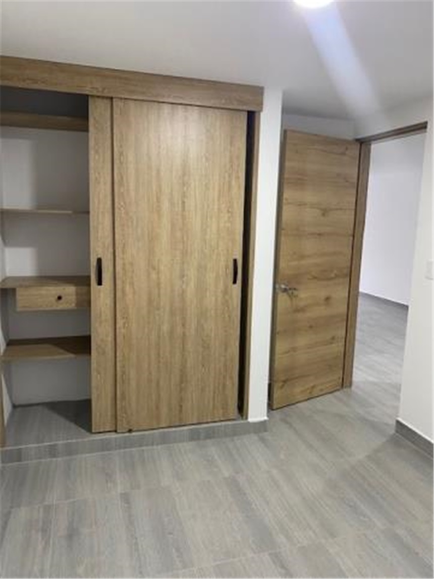 Apartamento de 3 alcobas en venta en Cabañitas, Bello, 115 m² · foto 5 de 10