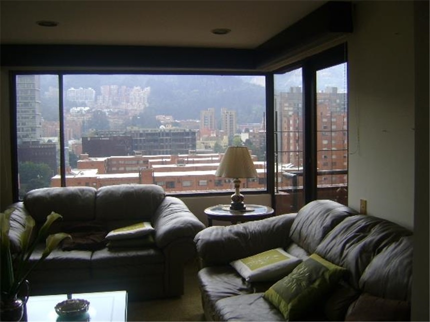 Apartamento de 3 alcobas en venta en Recodo Del Country, Bogotá, 217 m² · foto 5 de 24