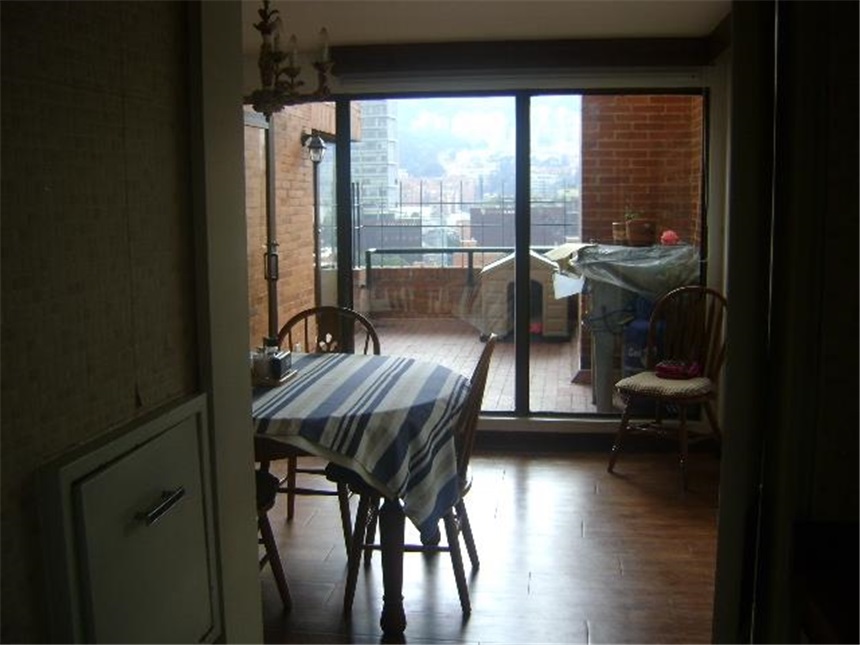 Apartamento de 3 alcobas en venta en Recodo Del Country, Bogotá, 217 m² · foto 9 de 24