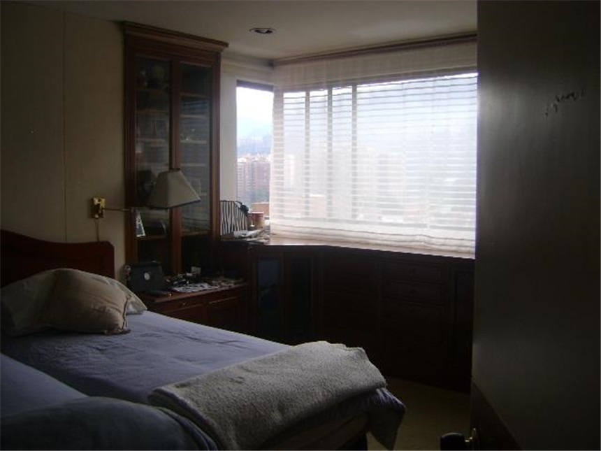 Apartamento de 3 alcobas en venta en Recodo Del Country, Bogotá, 217 m² · foto 19 de 24