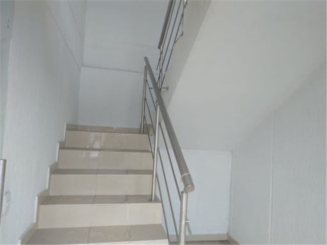 Local en Arriendo - Vista 2