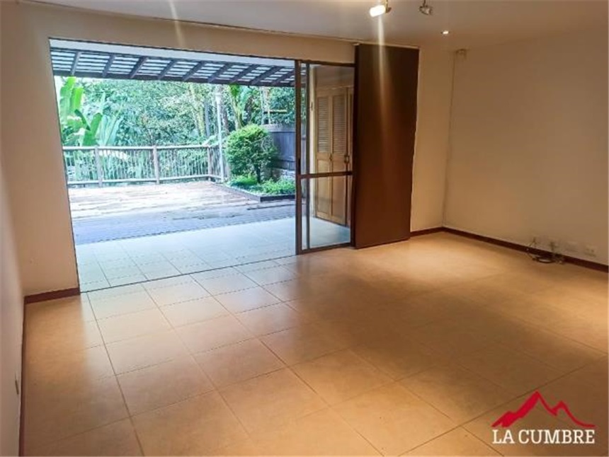 Casa de 4 alcobas en venta en San Marcos, Envigado, 185 m² · foto 2 de 19