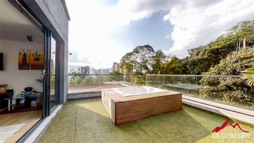 Casa de 3 alcobas en venta en San Lucas, Envigado, 276 m² · foto 21 de 22