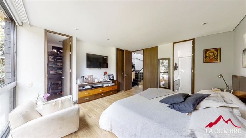 Casa de 3 alcobas en venta en San Lucas, Envigado, 276 m² · foto 13 de 22