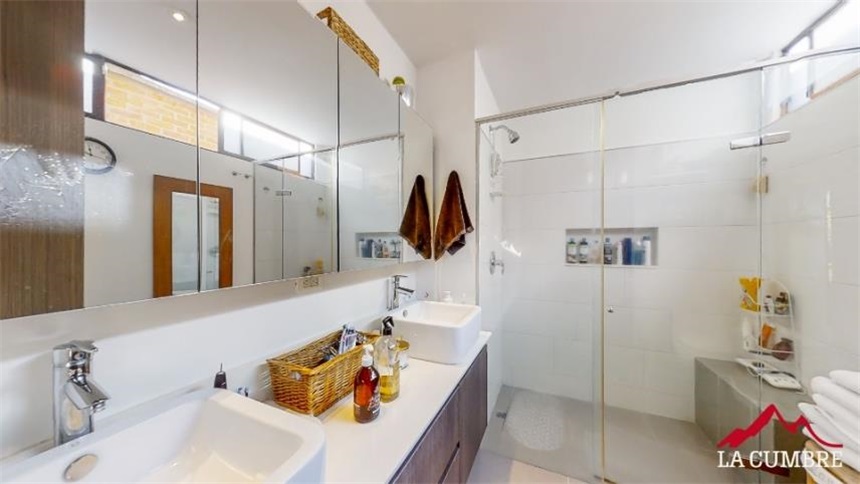Casa de 3 alcobas en venta en San Lucas, Envigado, 276 m² · foto 14 de 22