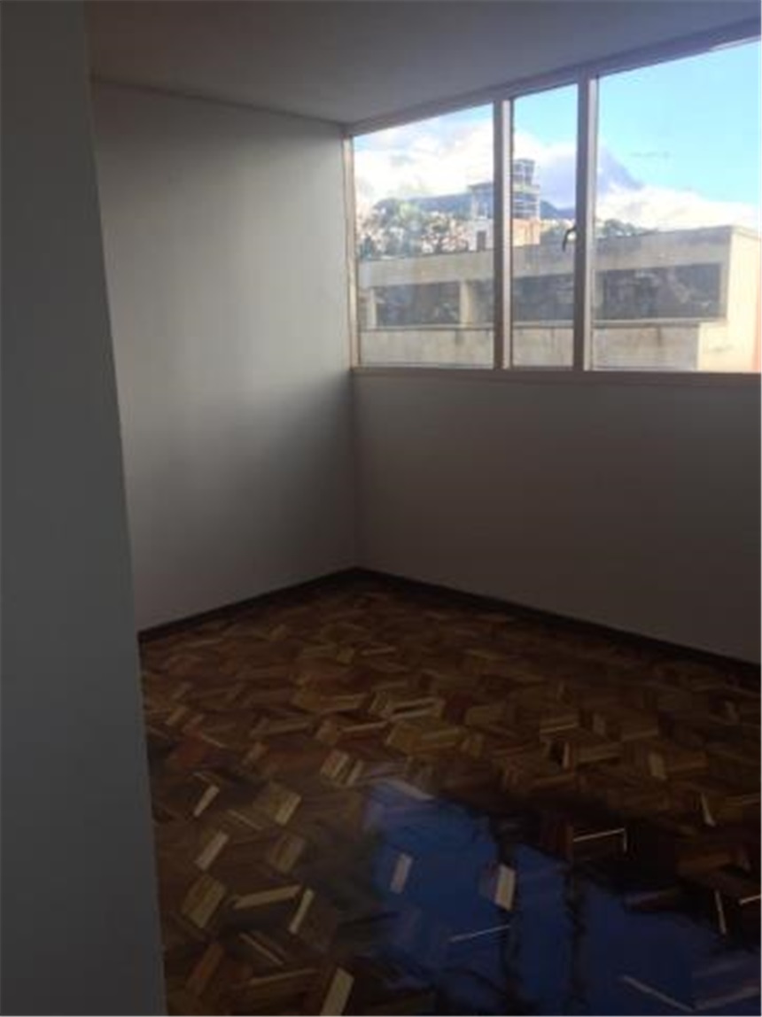 Piso – Bogotá, Santa Fé - Vista 5