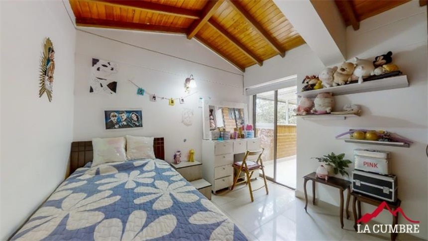 Casa de 4 alcobas en venta en Loma Del Escobero, Envigado, 285 m² · foto 7 de 21