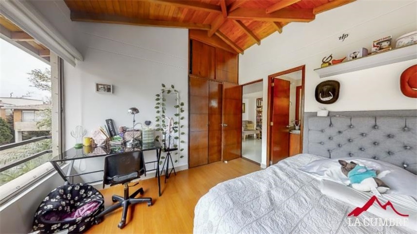 Casa de 4 alcobas en venta en Loma Del Escobero, Envigado, 285 m² · foto 13 de 21