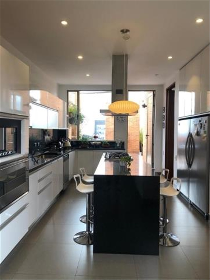 Apartamento en venta en Los Rosales, Bogotá · foto 11 de 18