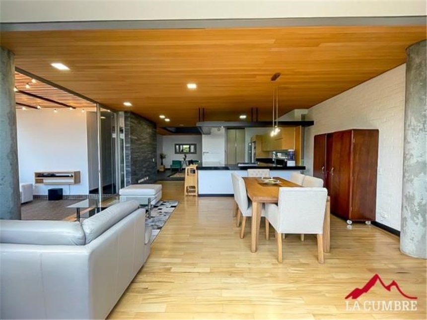Casa de 3 alcobas en venta en Cd San Lucas, Medellín, 291 m² · foto 6 de 24