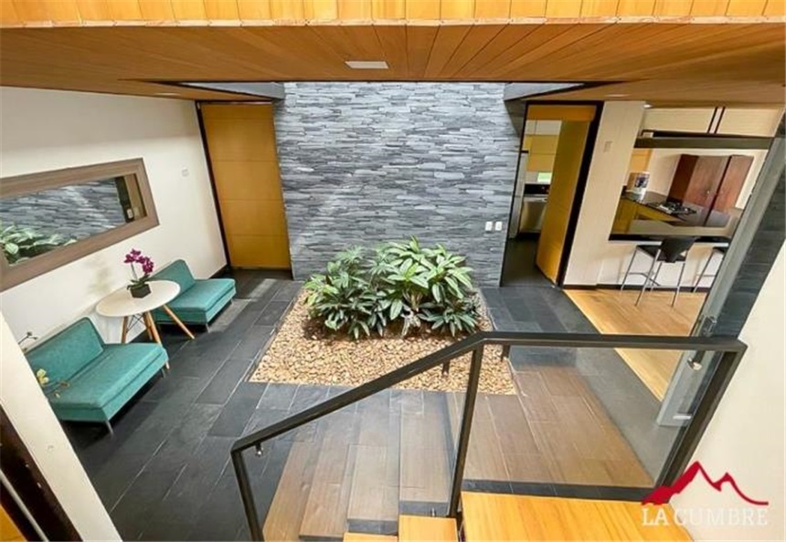 Casa de 3 alcobas en venta en Cd San Lucas, Medellín, 291 m² · foto 12 de 24