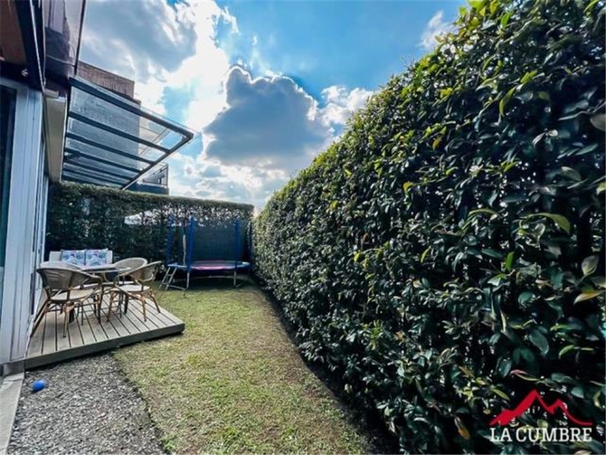 Casa de 3 alcobas en venta en Cd San Lucas, Medellín, 291 m² · foto 9 de 24