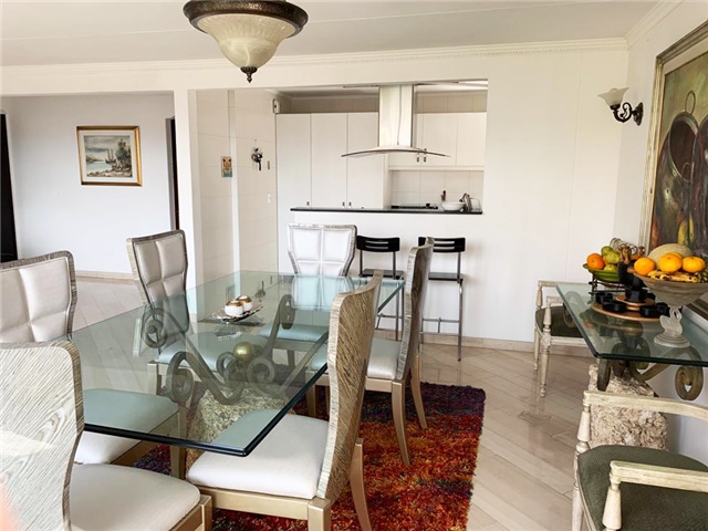 Apartamento de 4 alcobas en arriendo en San Lucas, Medellín, 280 m² · foto 4 de 20