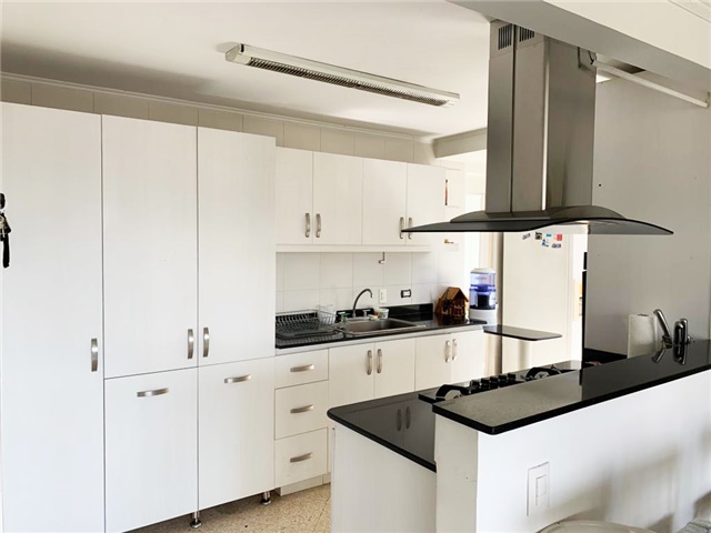 Apartamento de 4 alcobas en arriendo en San Lucas, Medellín, 280 m² · foto 6 de 20