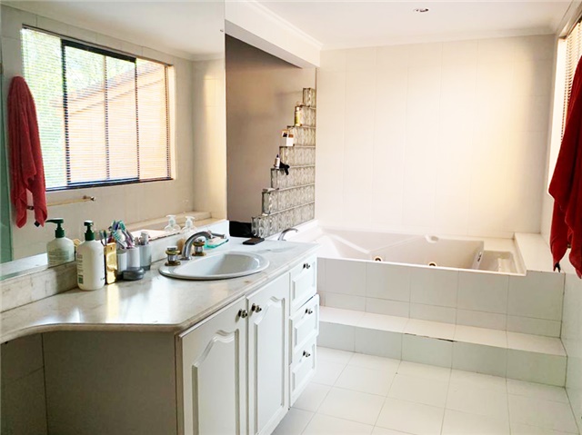 Apartamento de 4 alcobas en arriendo en San Lucas, Medellín, 280 m² · foto 17 de 20