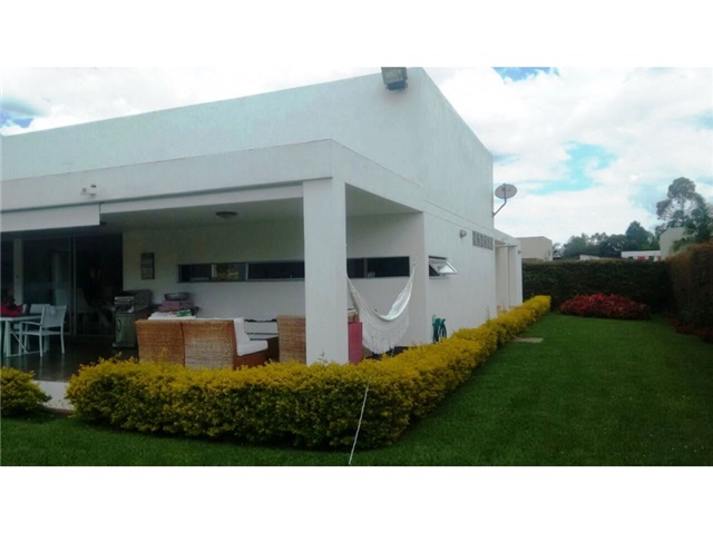 Casa de 4 alcobas en venta en Llano Grande, Rionegro, 350 m² · foto 9 de 20