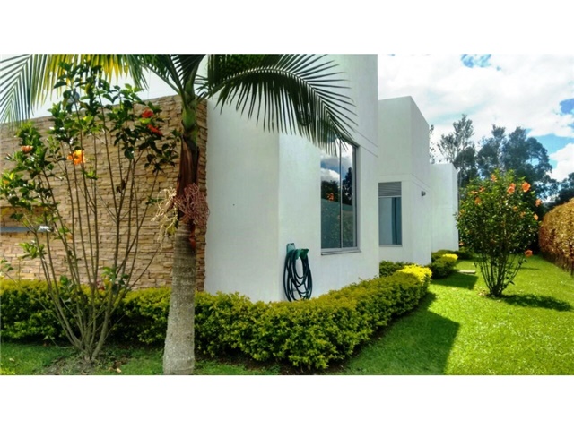 Casa de 4 alcobas en venta en Llano Grande, Rionegro, 350 m² · foto 8 de 20