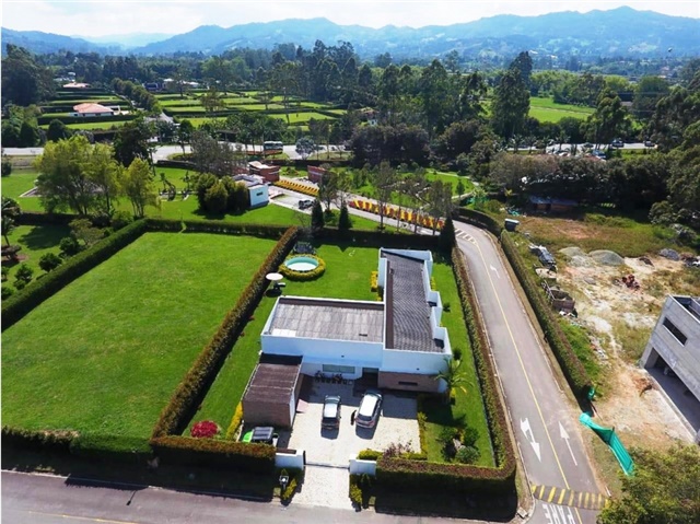 Casa de 4 alcobas en venta en Llano Grande, Rionegro, 350 m² · foto 18 de 20