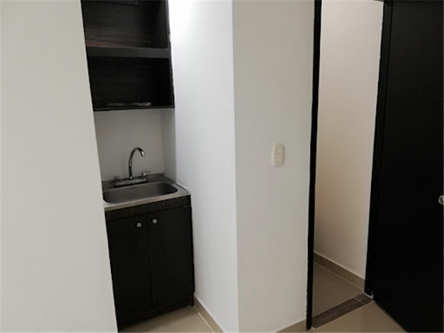 Oficina en arriendo en Estadio, Medellín, 200 m² · foto 20 de 22