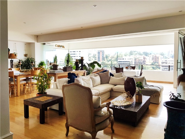 Apartamento en venta en El Campestre, Medellín · foto 2 de 13