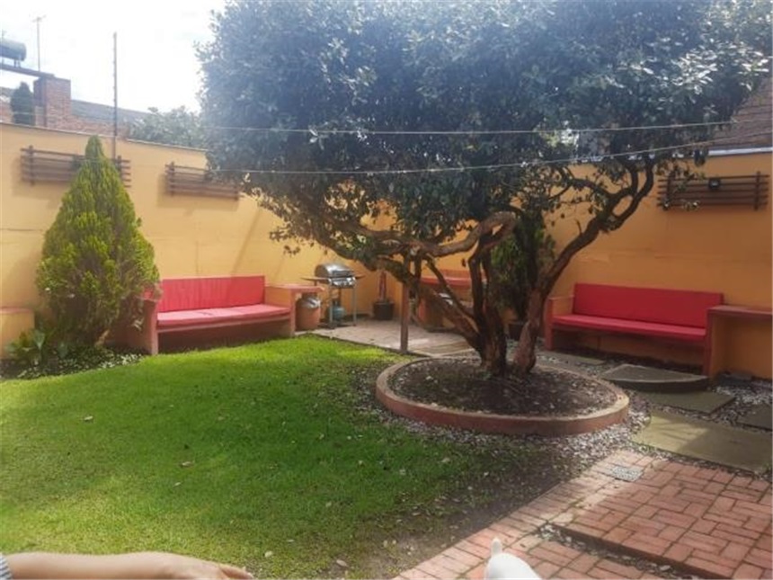 Casa en venta en Niza, Bogotá · foto 8 de 24