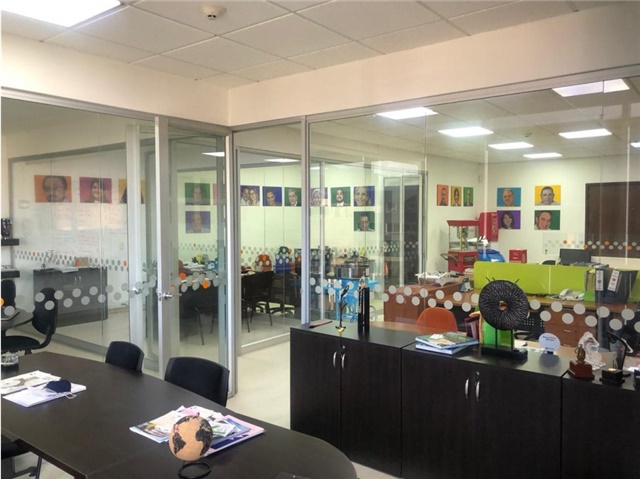 Oficina en Venta - Pogled 4