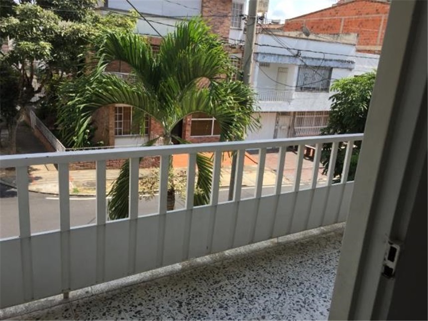 Casa de 7 alcobas en venta en Nuevo Sotomayor, Bucaramanga, 400 m² · foto 13 de 19