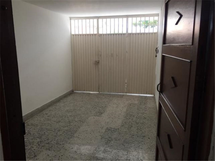 Casa de 7 alcobas en venta en Nuevo Sotomayor, Bucaramanga, 400 m² · foto 3 de 19