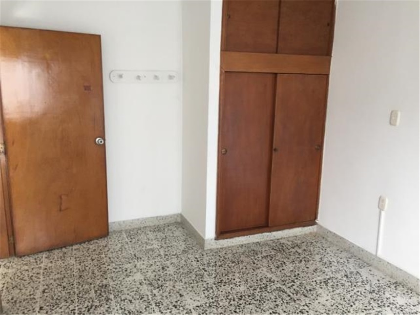 Casa de 7 alcobas en venta en Nuevo Sotomayor, Bucaramanga, 400 m² · foto 15 de 19