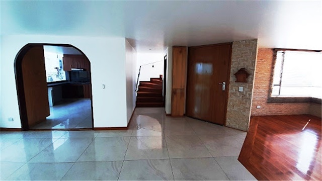 Casa de 5 alcobas en venta en Pueblo Viejo, Cota, 233 m² · foto 4 de 23