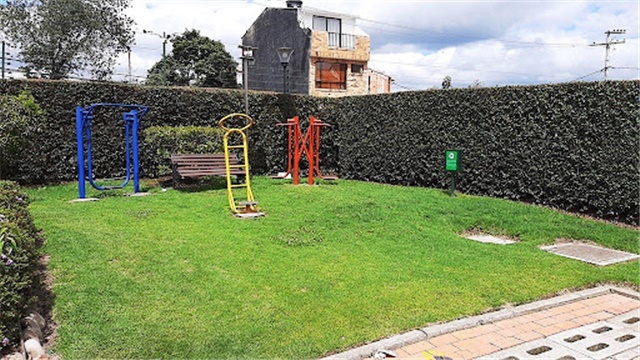 Casa de 5 alcobas en venta en Pueblo Viejo, Cota, 233 m² · foto 19 de 23