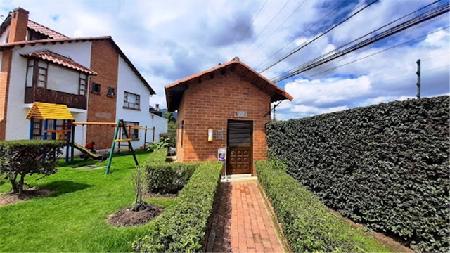 Casa de 5 alcobas en venta en Pueblo Viejo, Cota, 233 m² · foto 22 de 23